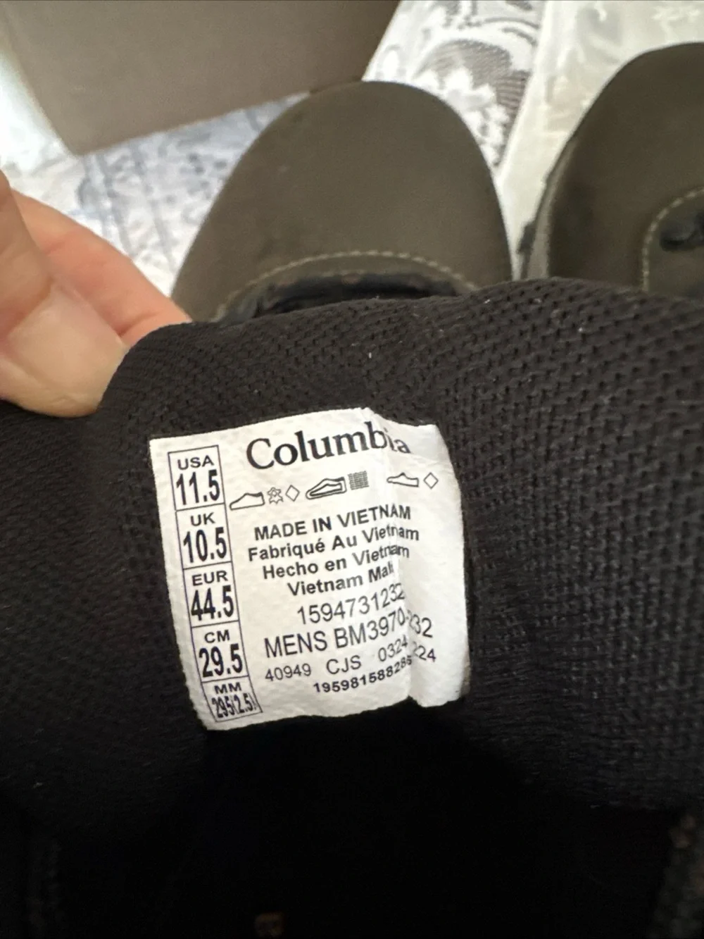 Columbia Dark Brown and Black Men's Hiking Boots